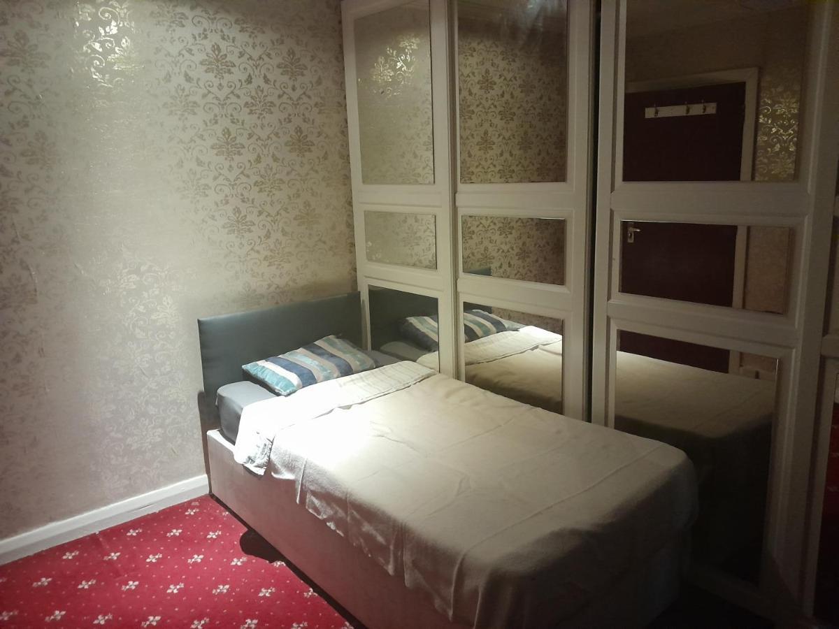 Lovely 1-Bed Studio In London Apartment Luaran gambar