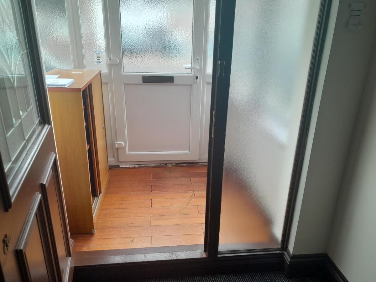 Lovely 1-Bed Studio In London Apartment Luaran gambar