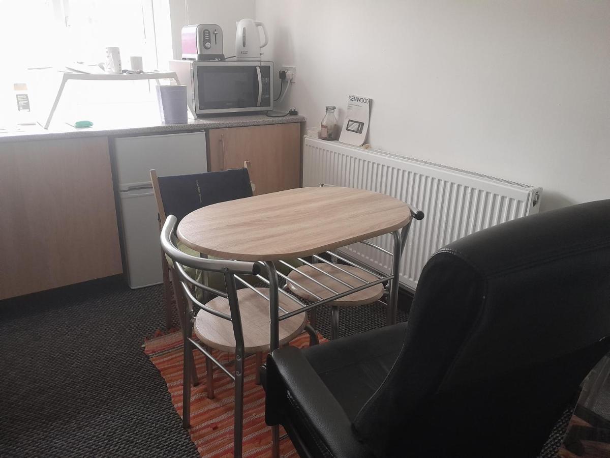 Lovely 1-Bed Studio In London Apartment Luaran gambar