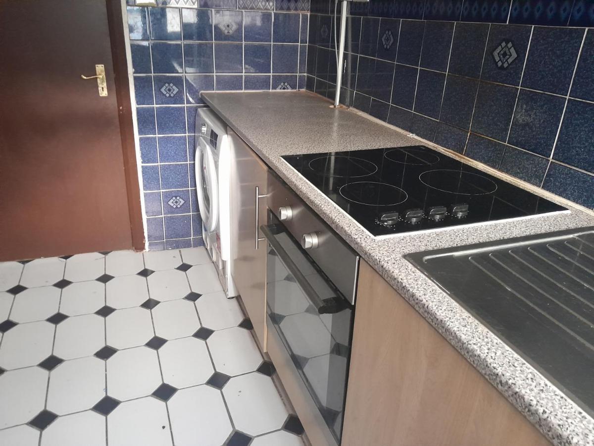 Lovely 1-Bed Studio In London Apartment Luaran gambar